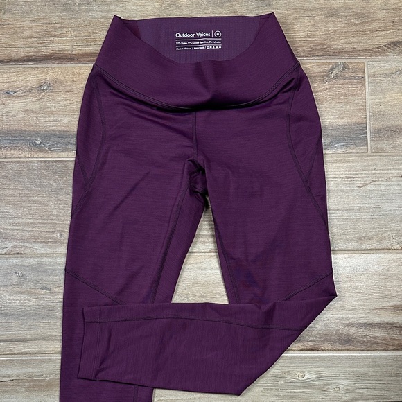 Outdoor Voices Women's Deep Purple Leggings RN147908 - EC - Picture 1 of 8